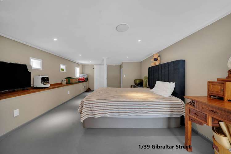 1 & 2/39 Gibraltar Street Howick_24