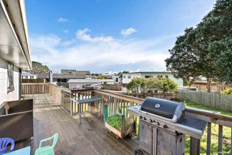 818 Whangaparaoa Road Manly_5