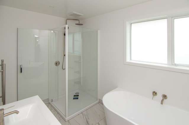 86 Bridge Street, Relocatable House Only Bulls_4