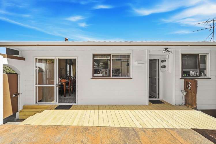 9 Contessa Drive Glenfield_16