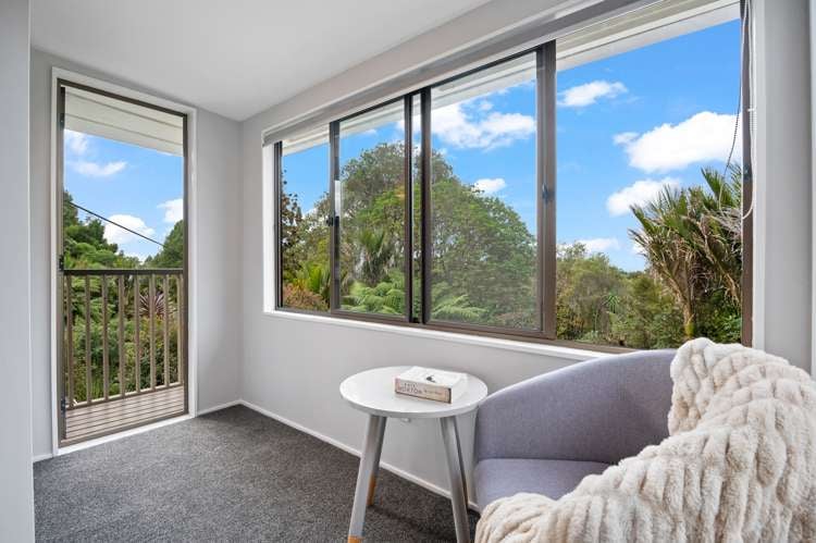 10 Raroa Terrace Waiatarua_11