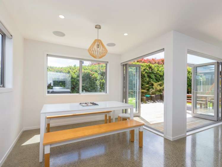 20 Laly Haddon Place Matakana_8