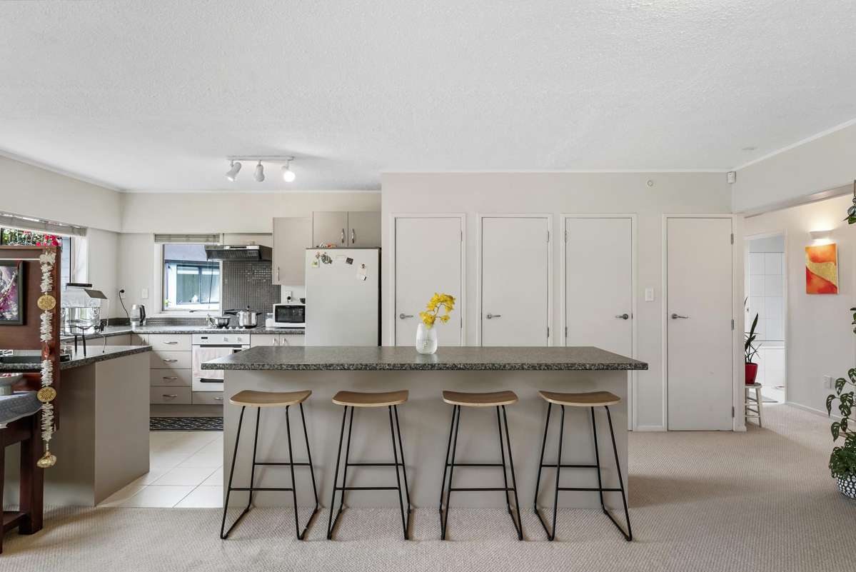 4/8 Yattendon Road_1