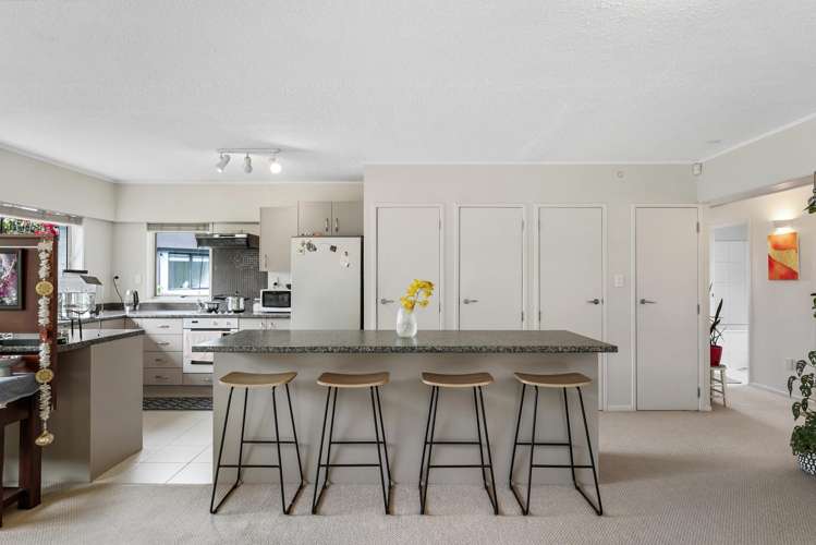 4/8 Yattendon Road_5