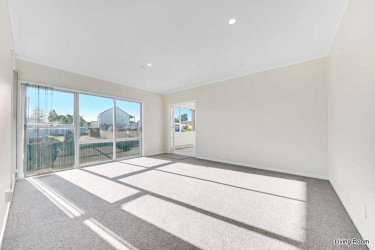 56 Burbank Avenue_4