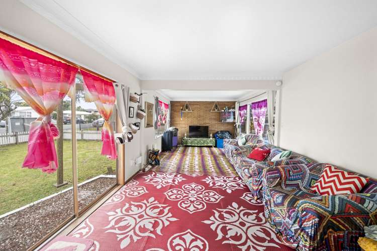 121A & 123 Russell Road Manurewa_12