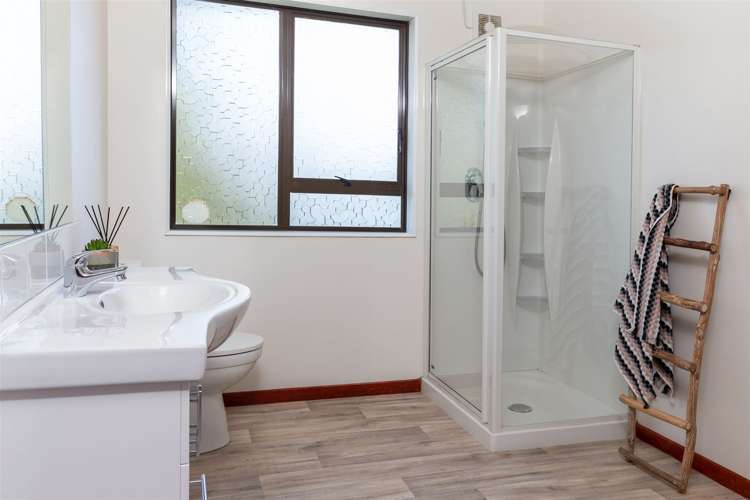 15 Anglesea Street Renwick_12