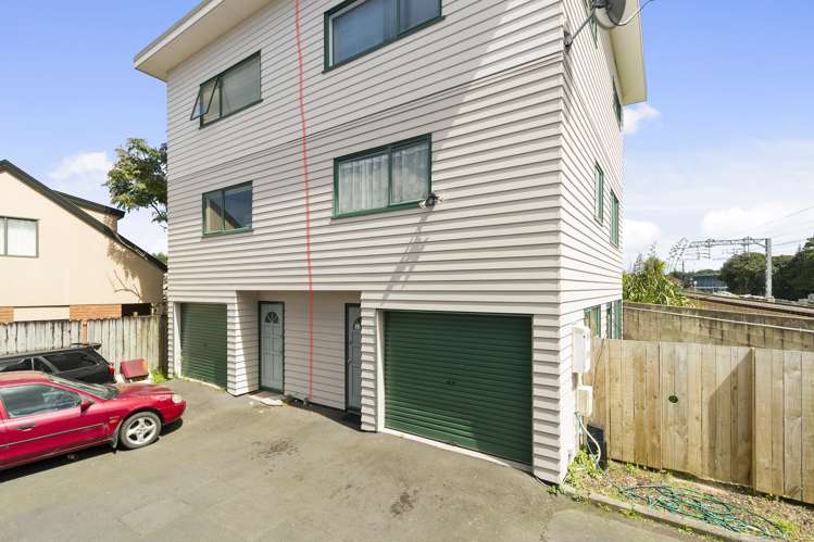 15/1 Briar Way New Lynn_7