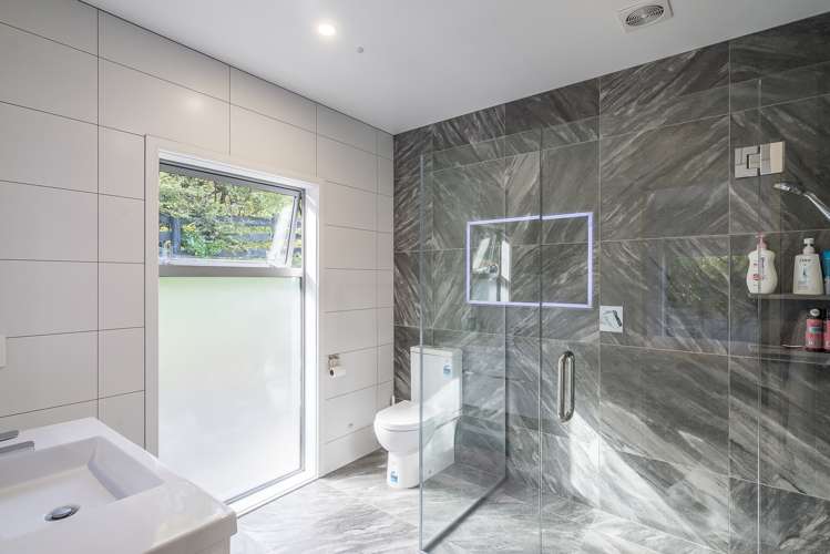 2 Stoneleigh Grove Paraparaumu_12