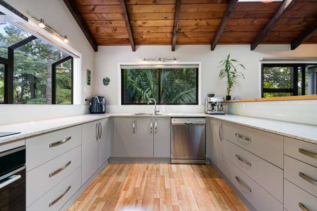 200 Atkinson Road Titirangi_4