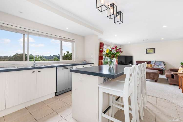 7 Brechin Place Wattle Downs_6