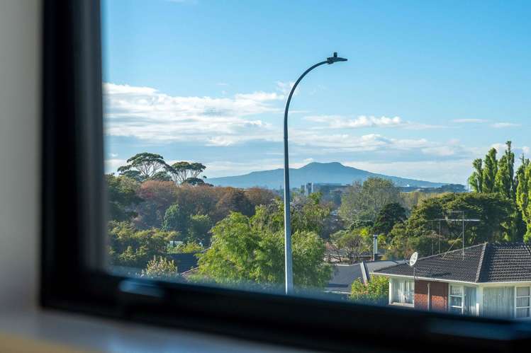 Lot 2-3/58 Marlborough Avenue Glenfield_20