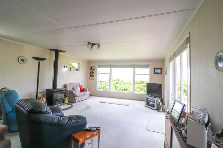 131 Brunton Crescent Thames_5