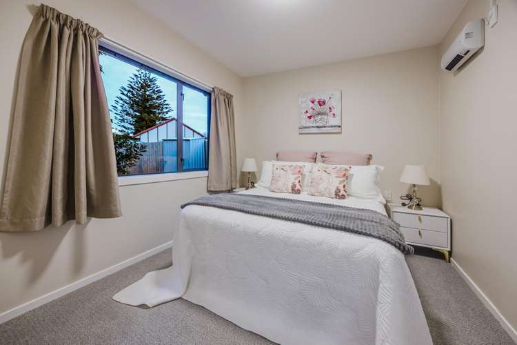 6/11 Lawford Place Mangere_5