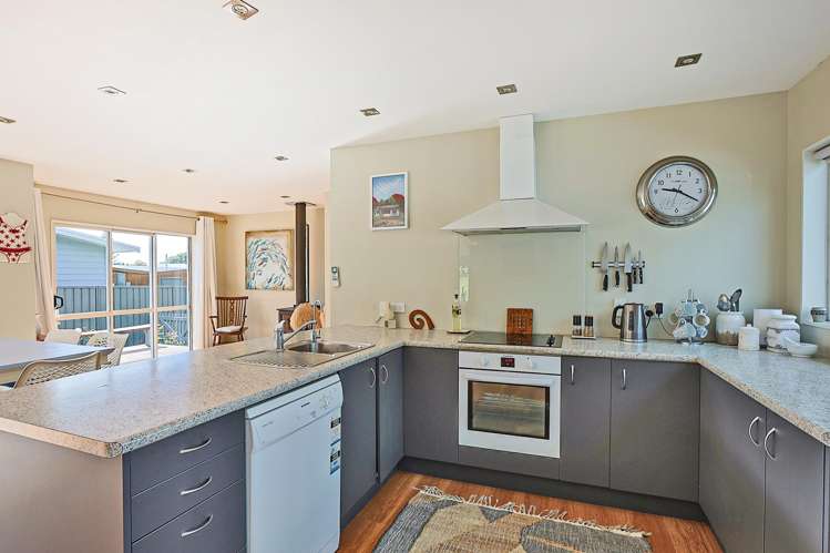 9 John Ross Place Kairakau Beach_7