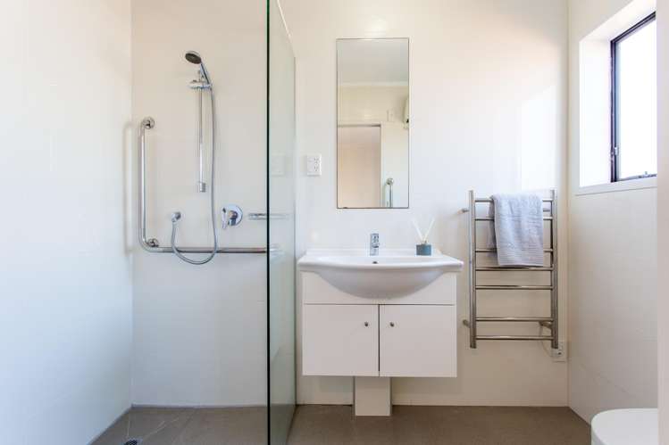 95 Gloria Avenue Te Atatu Peninsula_8