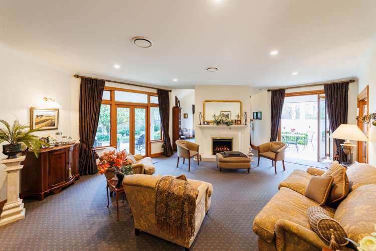 5 Waicola Drive Fitzherbert_5