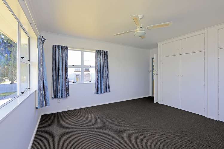 38 Oldham Avenue Onekawa_8