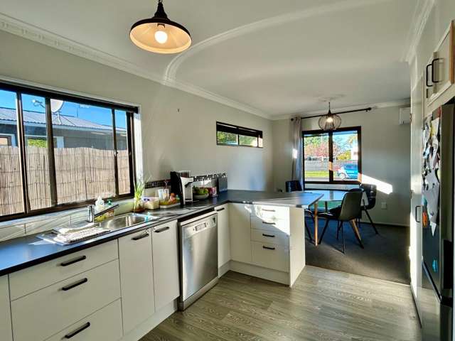 42 Glamorgan Avenue Tamatea_1