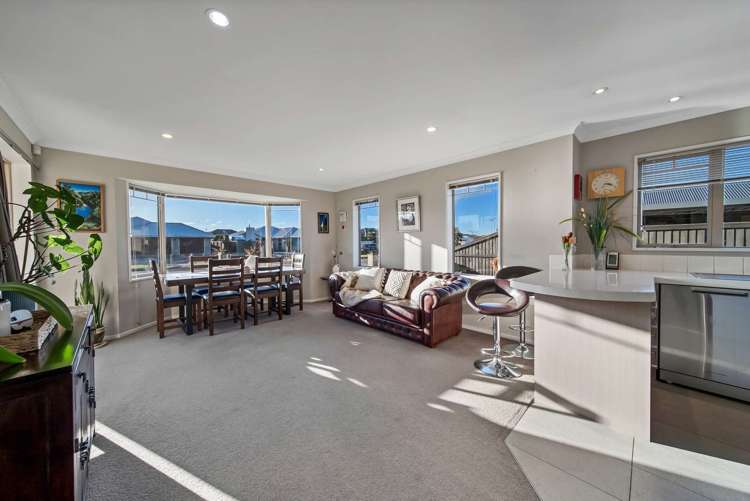 24 Sovereign Boulevard_3