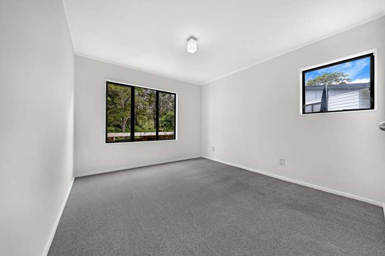 77 Meadowvale Rise Titirangi_10