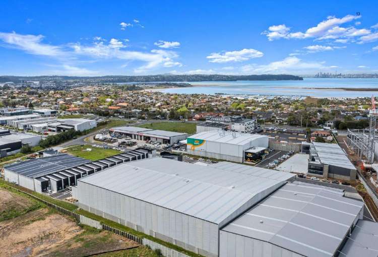 5 & 7 Inanga Street Hobsonville_8