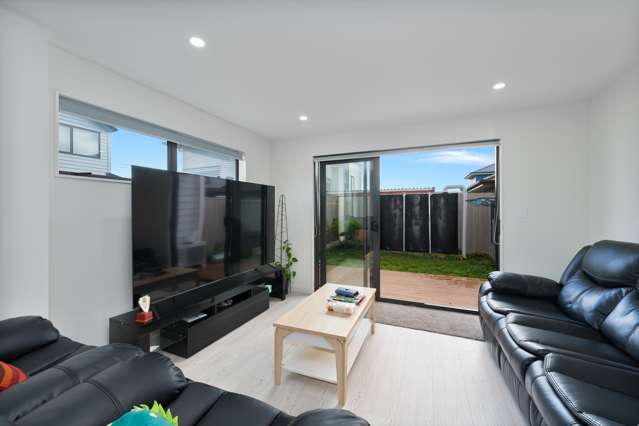 2/10 Alan Avenue Henderson_3