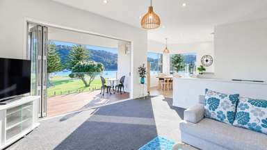 305A Beach Road_1
