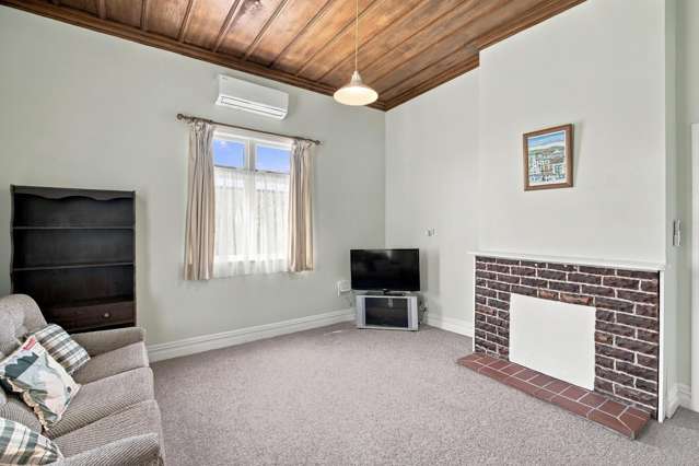 40 Paraekaretu Street Hunterville_3