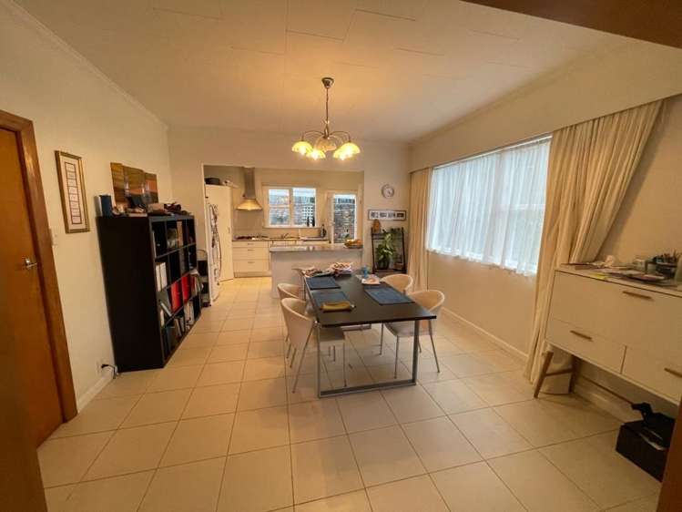 44 Severn Street Island Bay_1