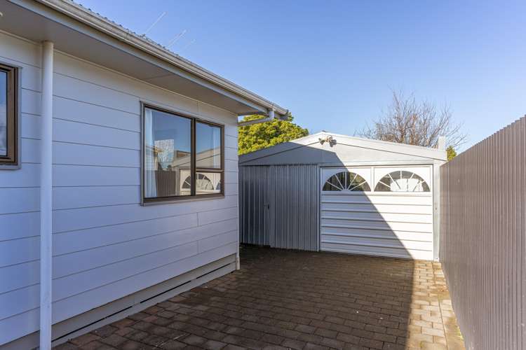 26 Oak Street Masterton_16