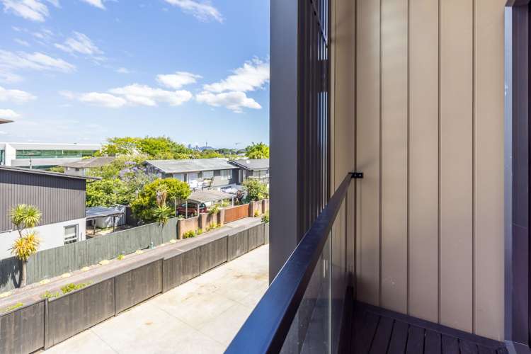 5/54 Taharoto Road Takapuna_12