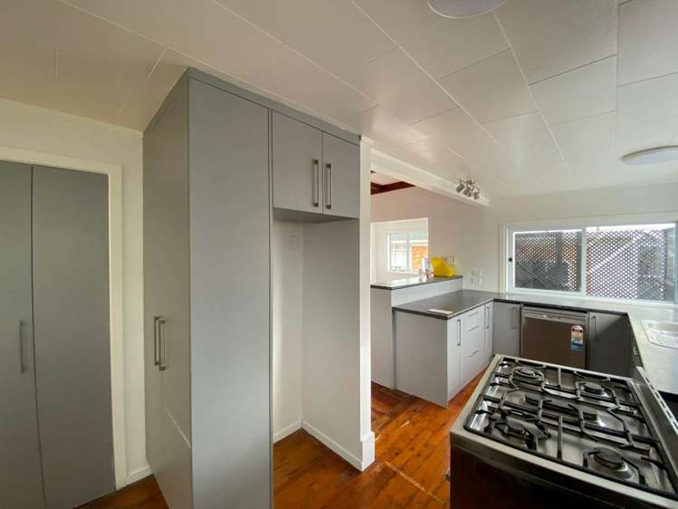 29 Arthur Road Hill Park_12