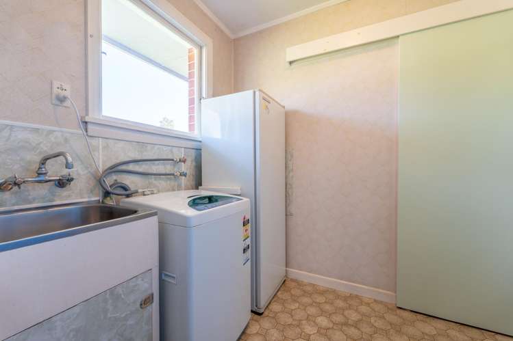 20 Sherratt Street West End_30