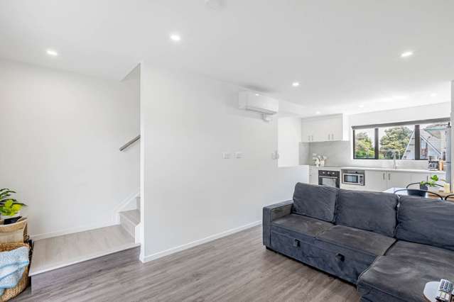 2/45 Dale Crescent Pakuranga_3