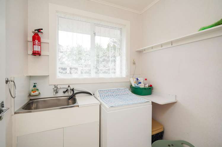 64 Ariki Avenue Otatara_17