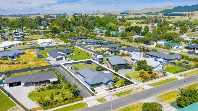 20 Dee Street Otane_31