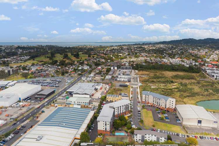 5E/10 Crown Lynn Place New Lynn_30