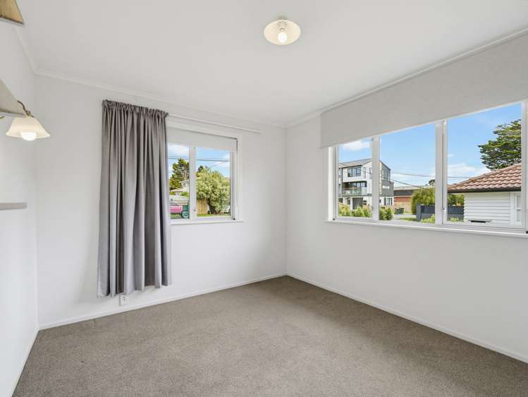 31 Longburn Road Henderson_15