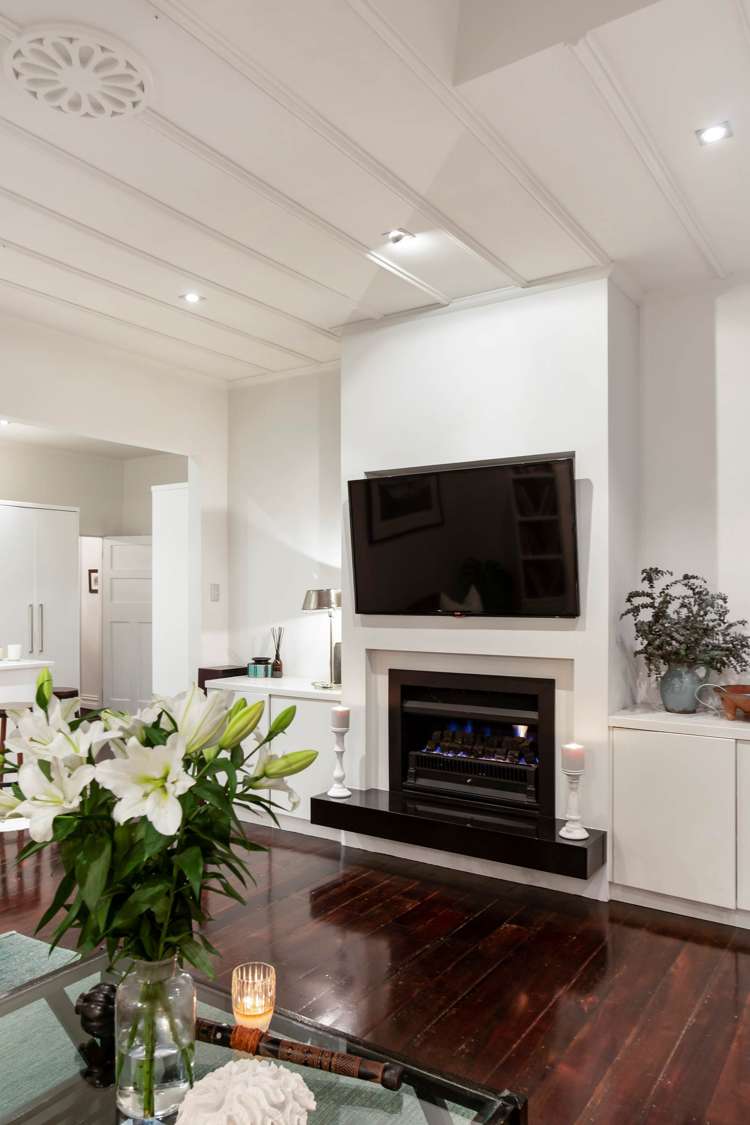 71 Beach Road Mellons Bay_24