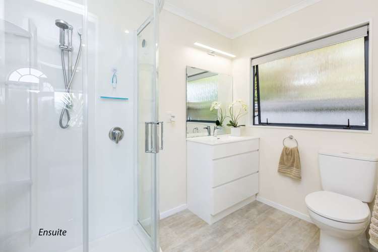 12 Betty Watt Grove Riverstone Terraces_7