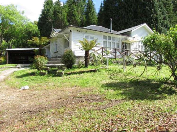 8 Rosstown Reefton_0