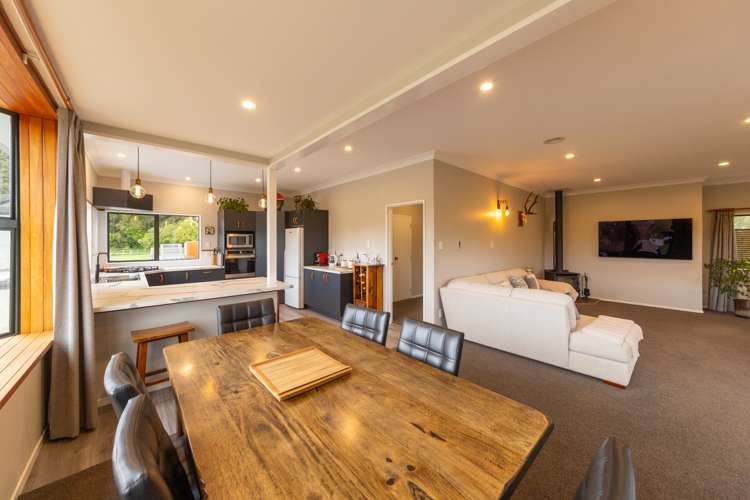 1261 Pohangina Road Pohangina_8