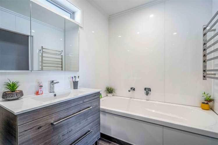 166 Chelmsford Street Windsor_7