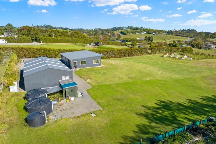 4 Hanham Road Kumeu_11