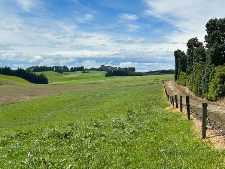 1156-1215 Hillend Road Hillend_2