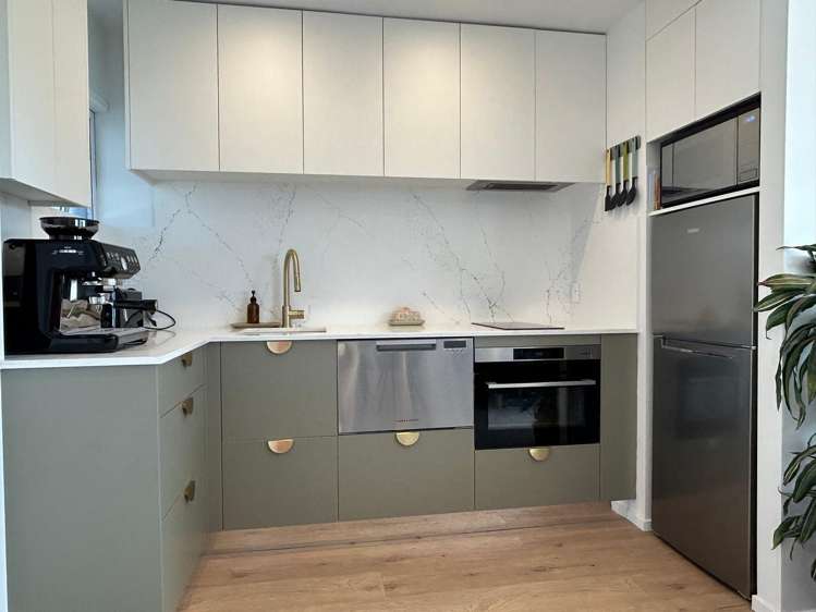 6/8 Harvey Place St Heliers_2