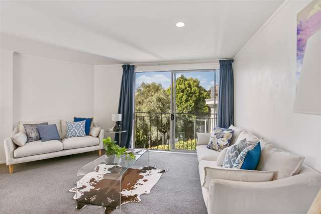 56/3 Wagener Place Mount Albert_2