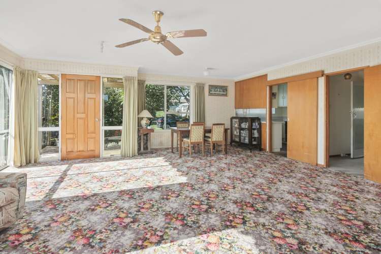 3 Yorkton Rise Mangere Bridge_12