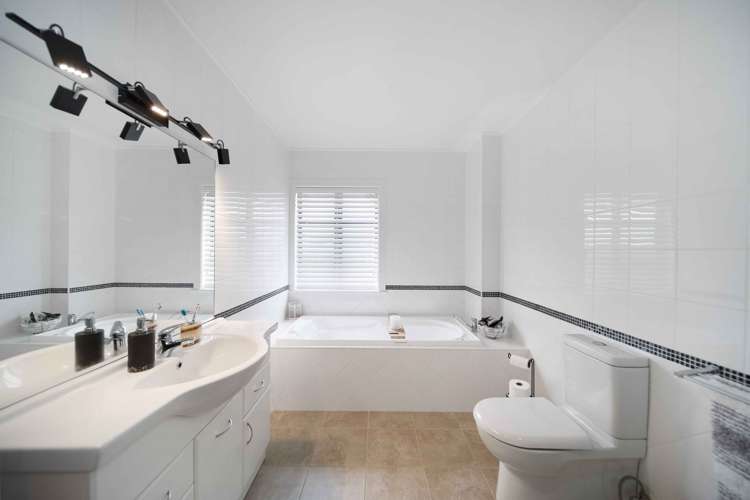 16 Len Garlick Place Pahurehure_20